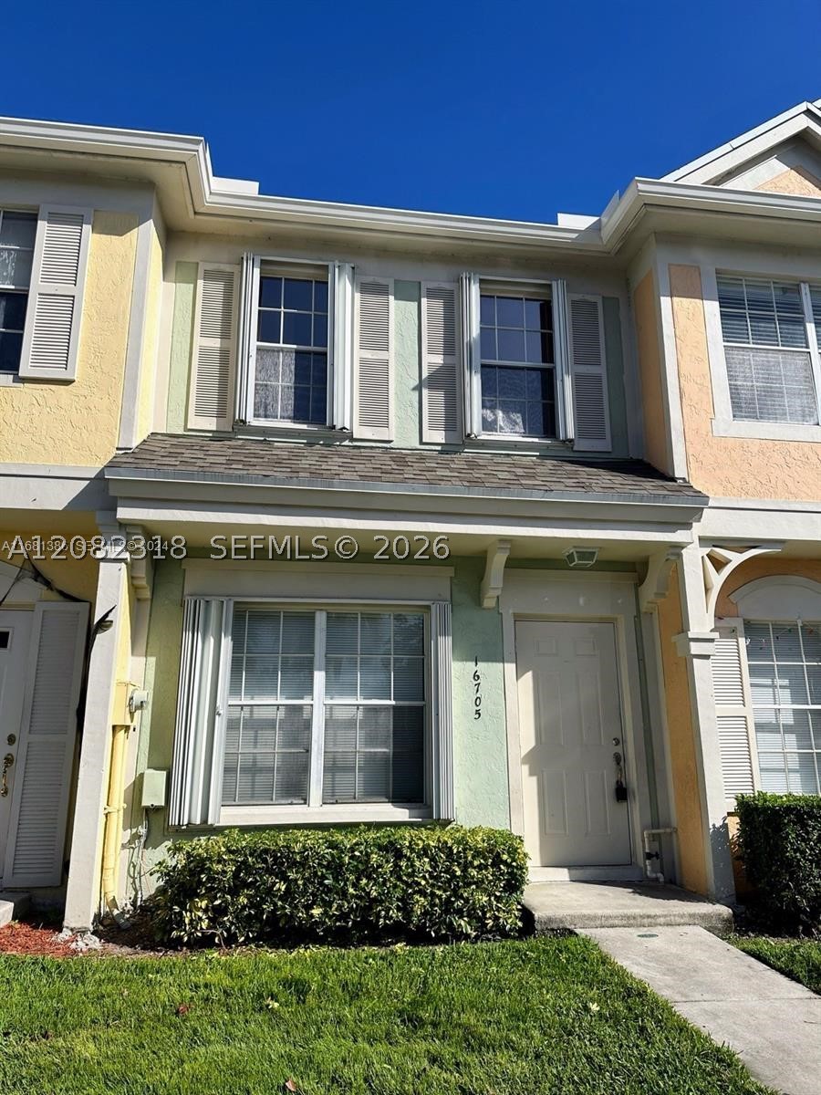 16705 Hemingway Dr 16705 — photo
