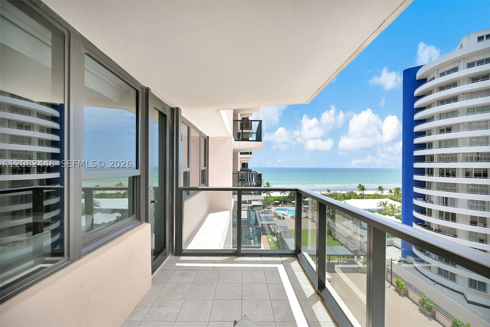 5225 Collins Ave 1015 — photo