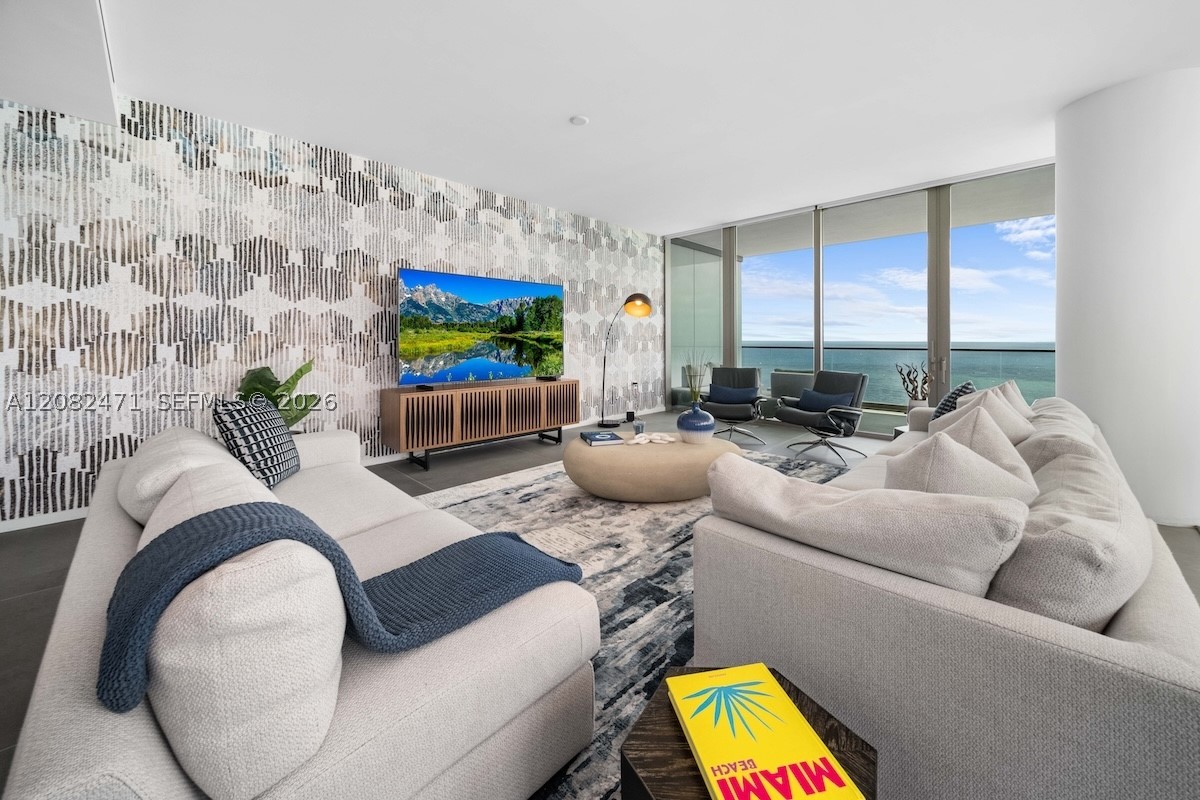 2000 S Ocean Dr 31B — photo