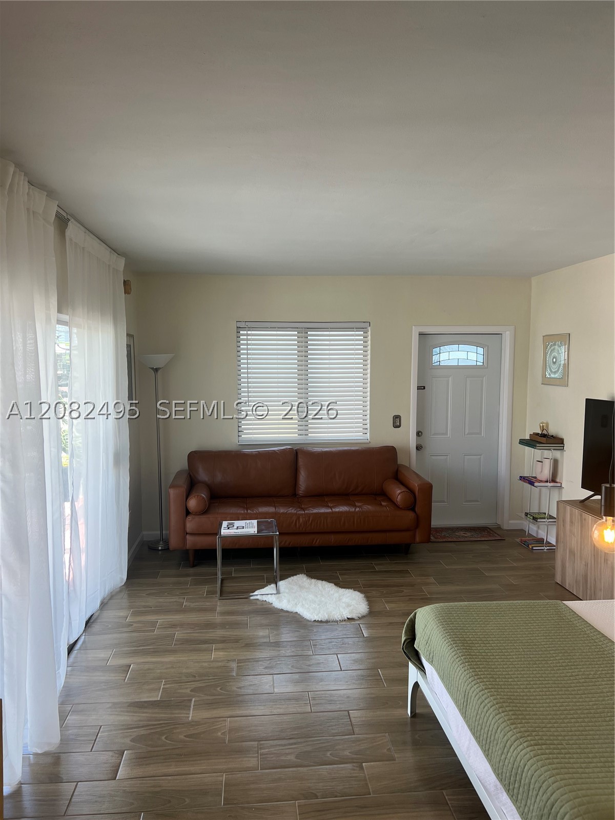 7720 Harding Ave 8 — photo