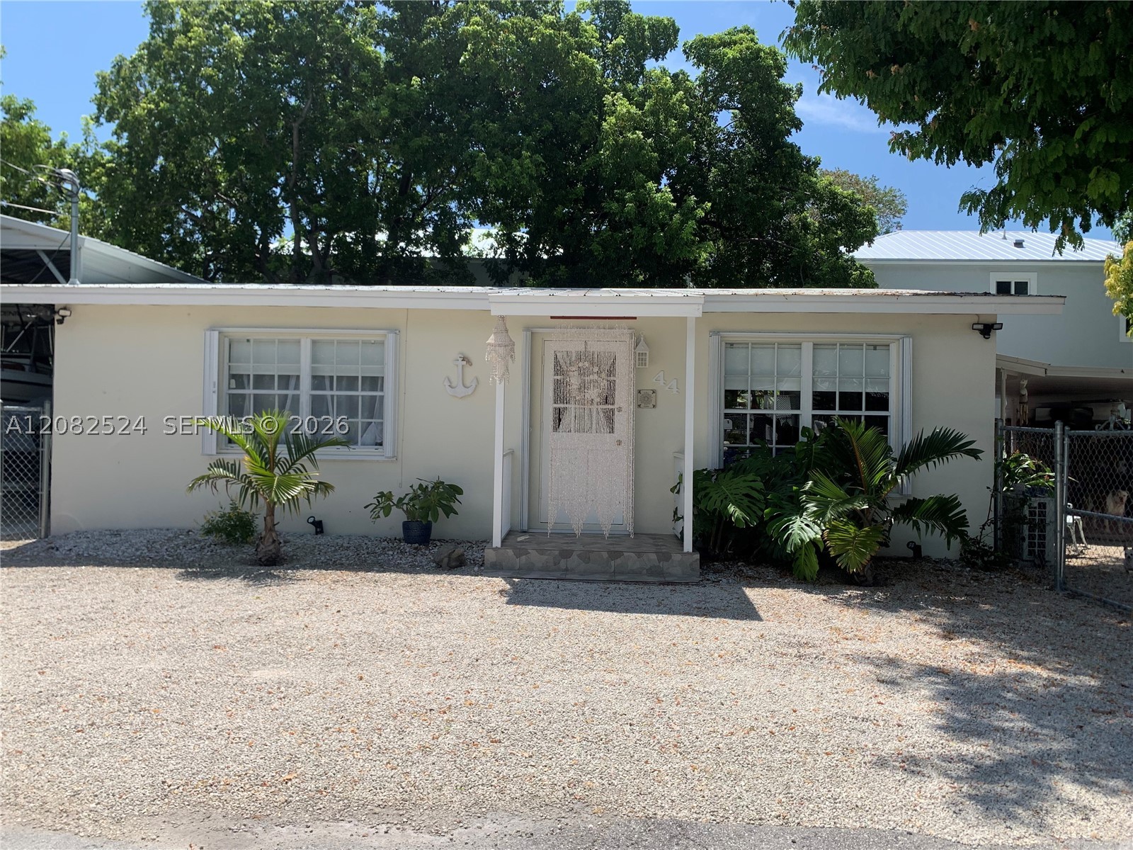 44 Orange Dr — photo