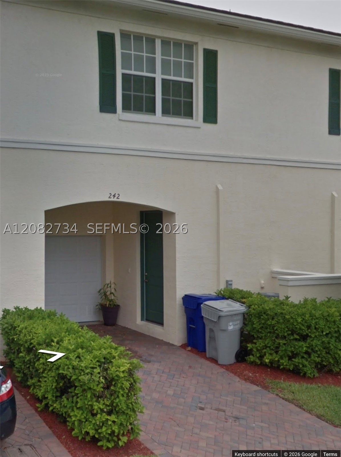 242 SW 7th Ct 242 — photo