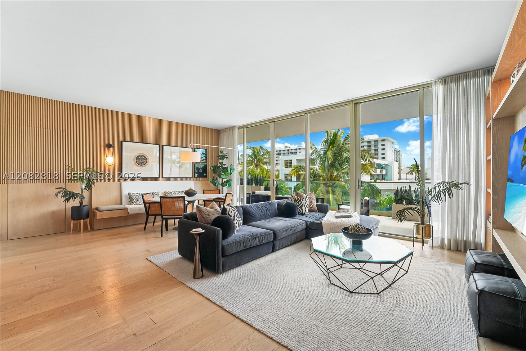 300 Collins Ave 3a — photo