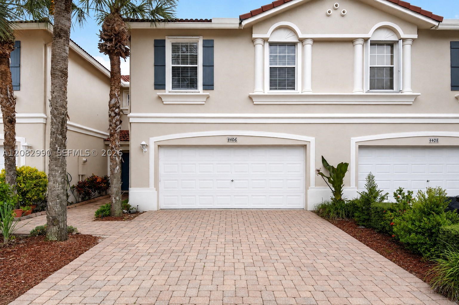 4406 Windmill Palm Way — photo