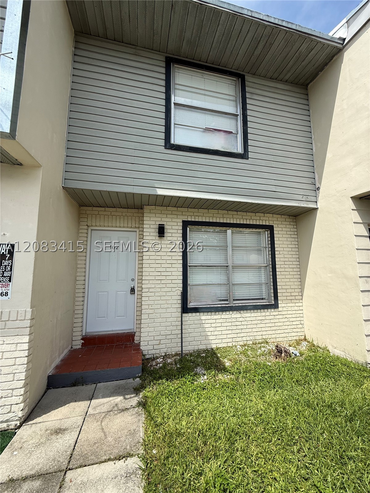 470 NE 18th Ave 102 — photo