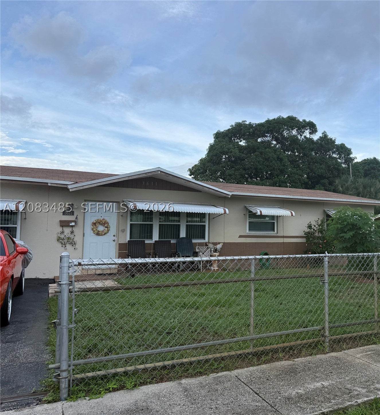 3611 NW 5th Pl — photo