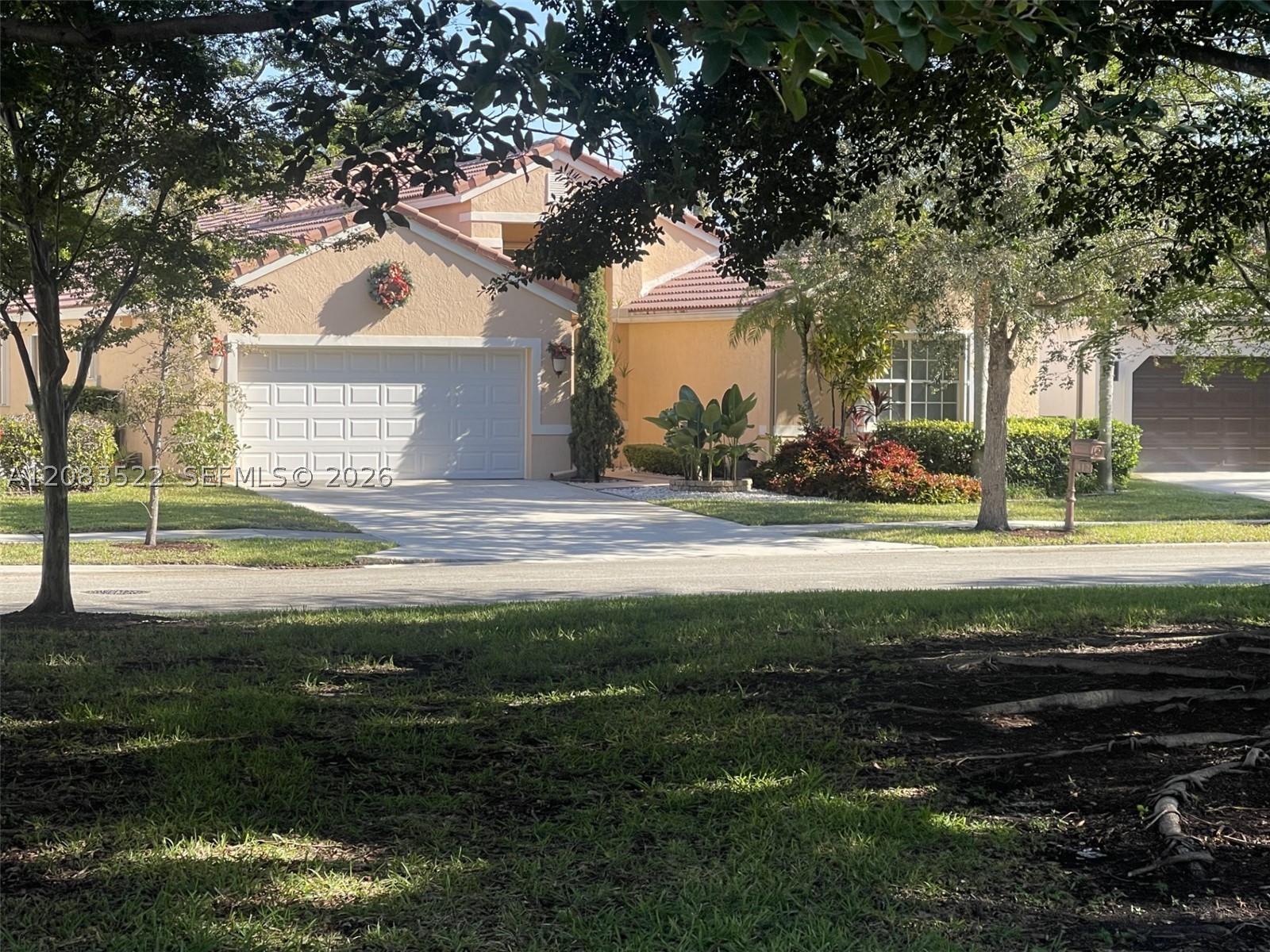 412 Cameron Dr — photo