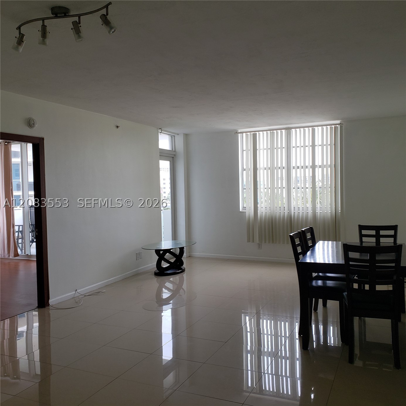 3001 S Ocean Dr 527 — photo
