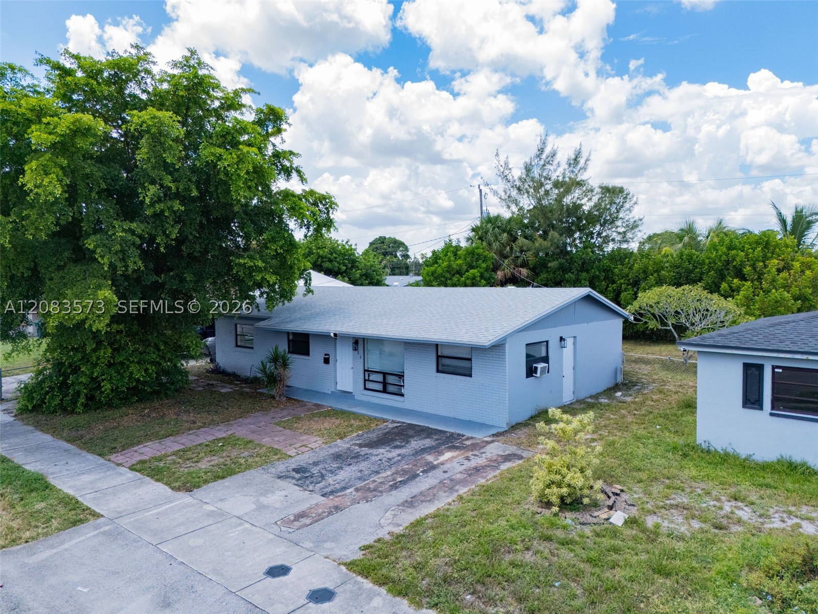 1421 NW 32nd Ave — photo