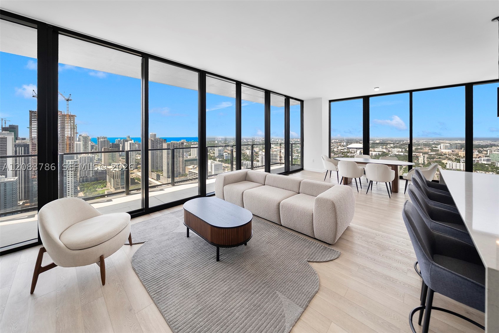 20 NE 11 Street 5204 — photo