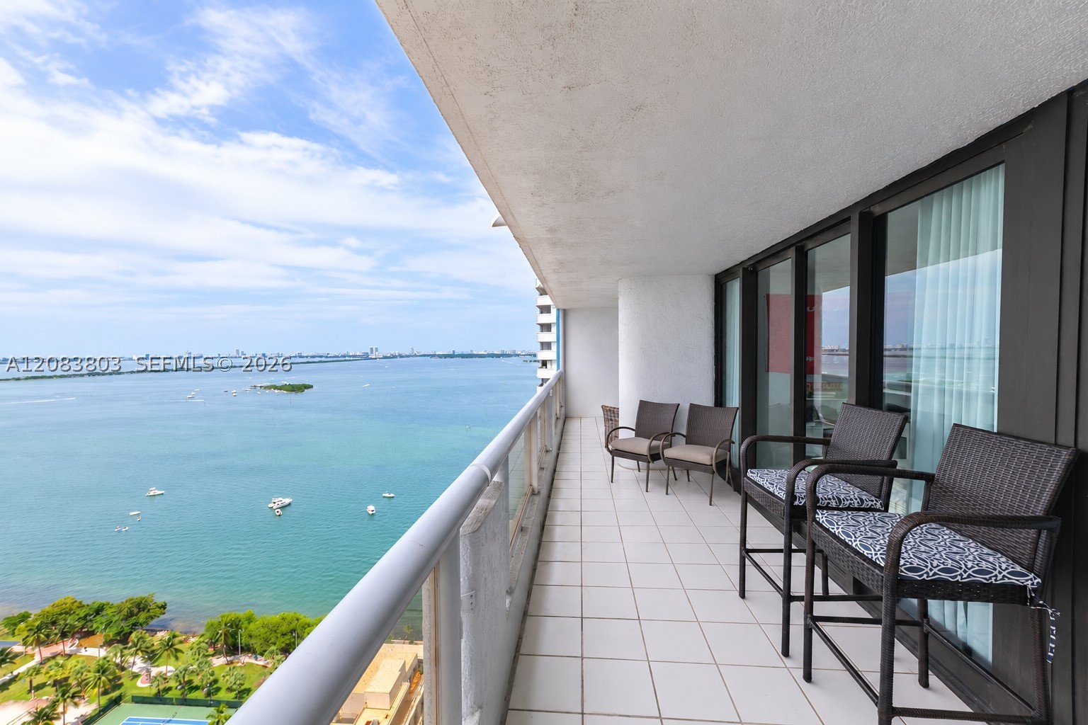 1717 N Bayshore Dr a-3750 — photo