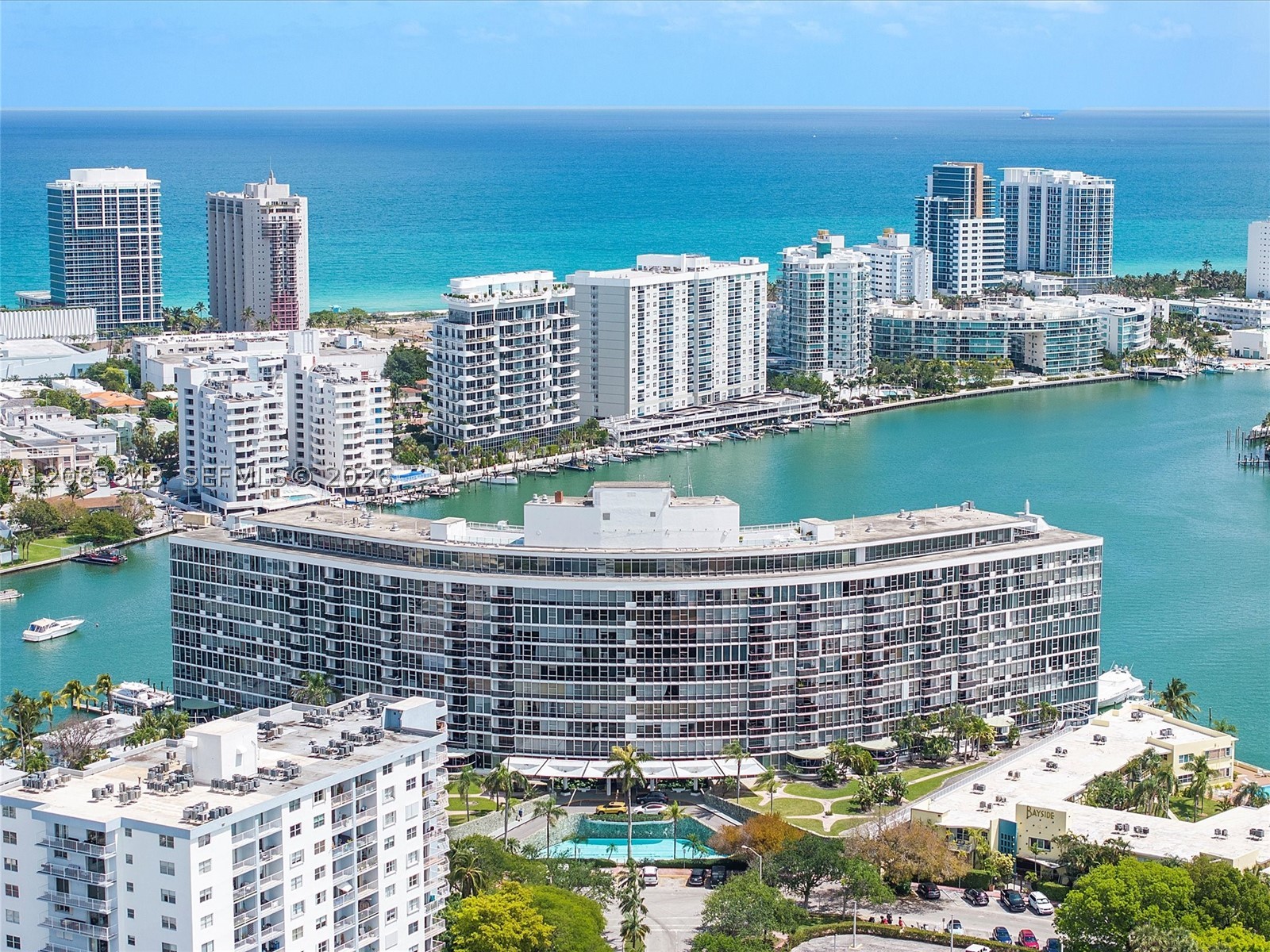 900 Bay Dr 601 — photo