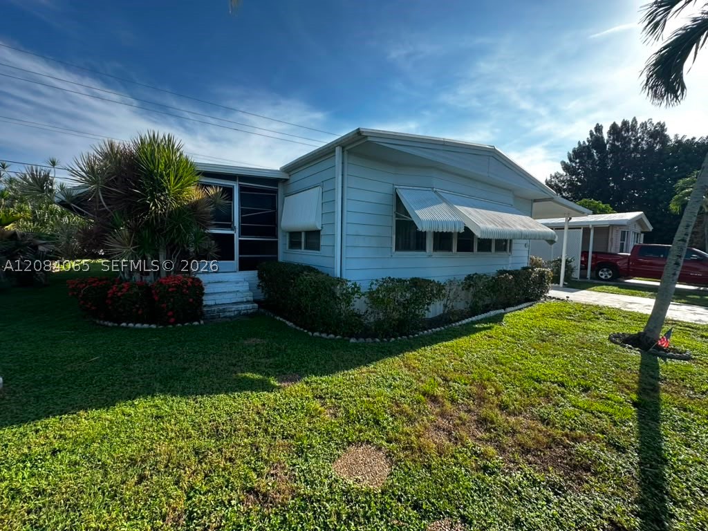 47008 Aquadilla Bay — photo