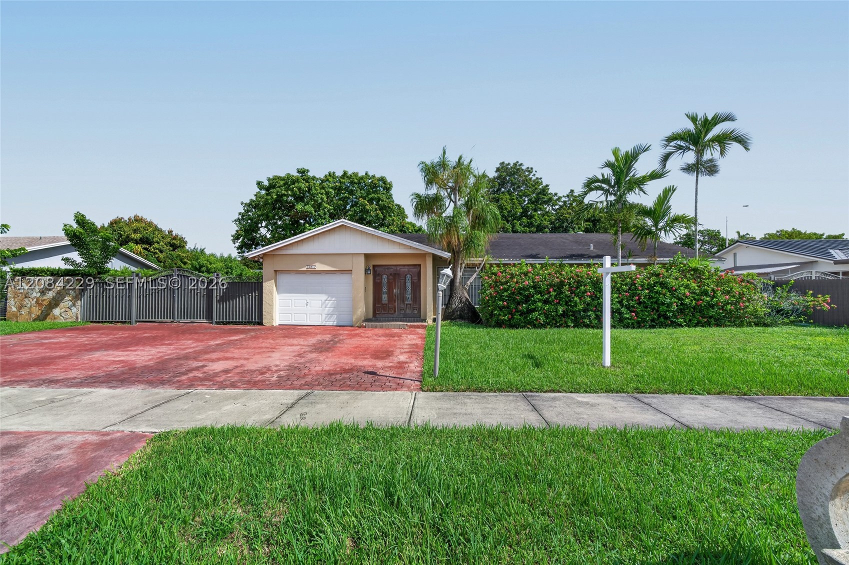 13217 SW 44th Ln — photo