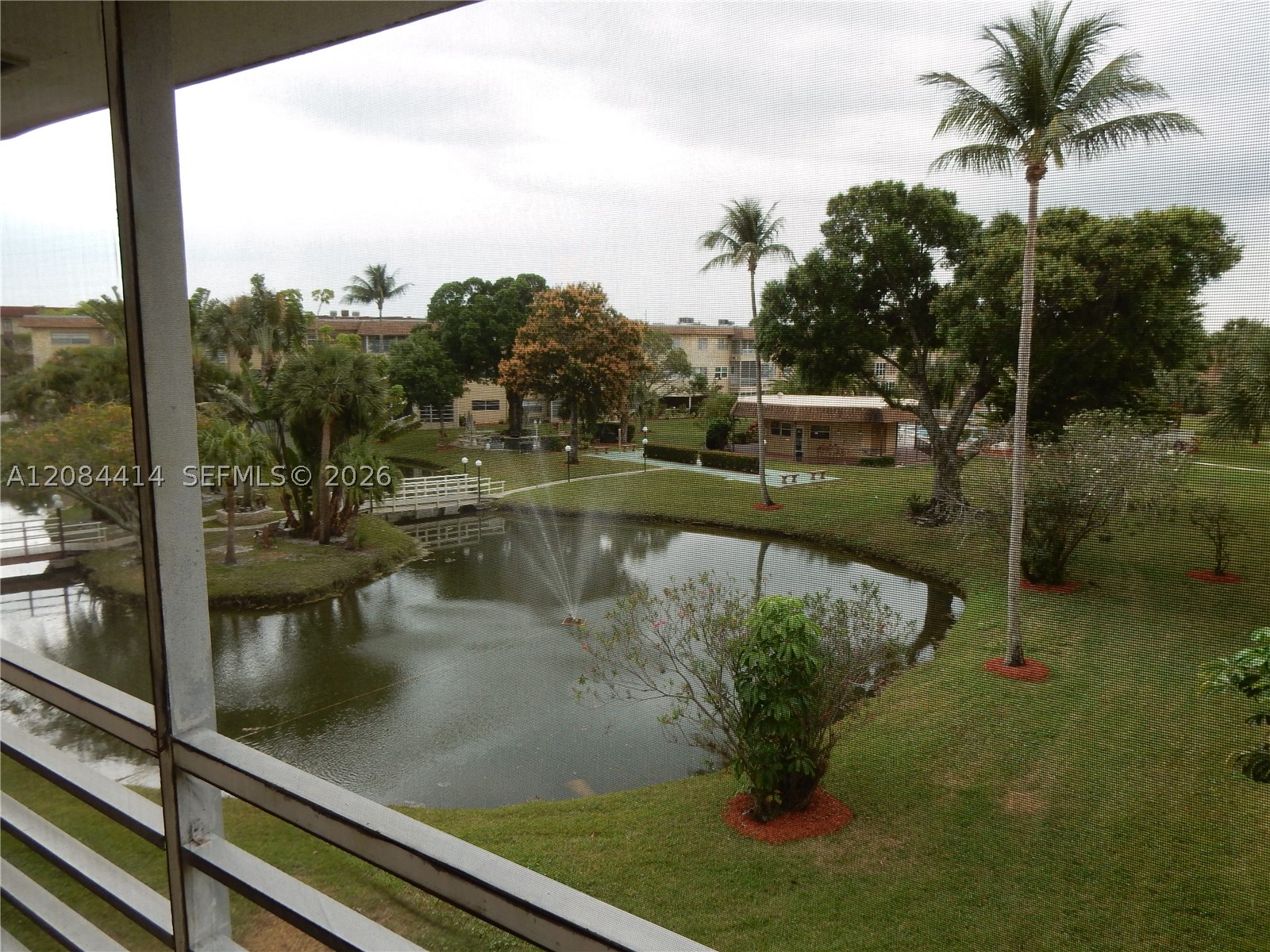 5051 W Oakland Park Blvd 302 — photo