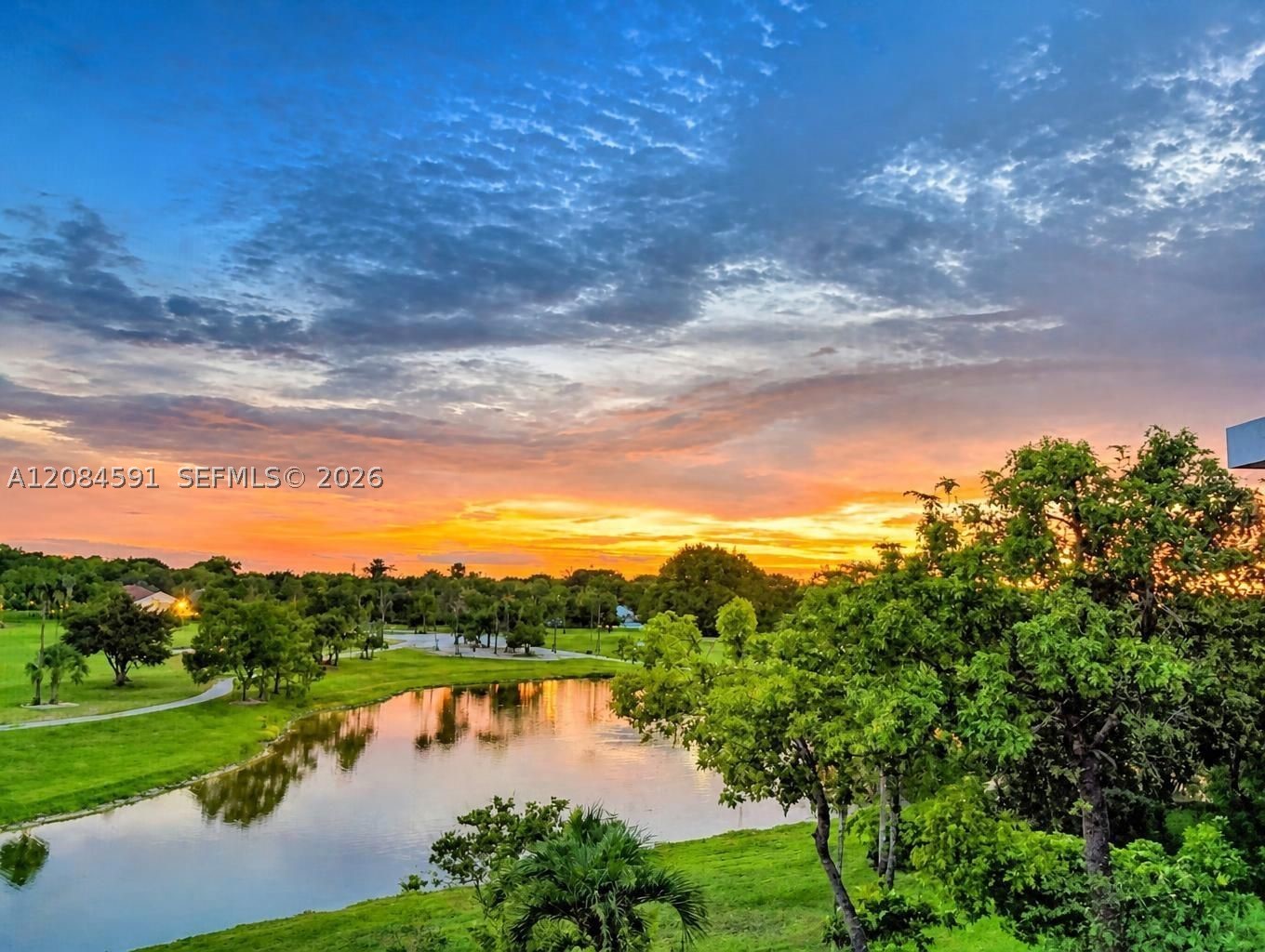 3980 Oaks Clubhouse Dr 409 — photo