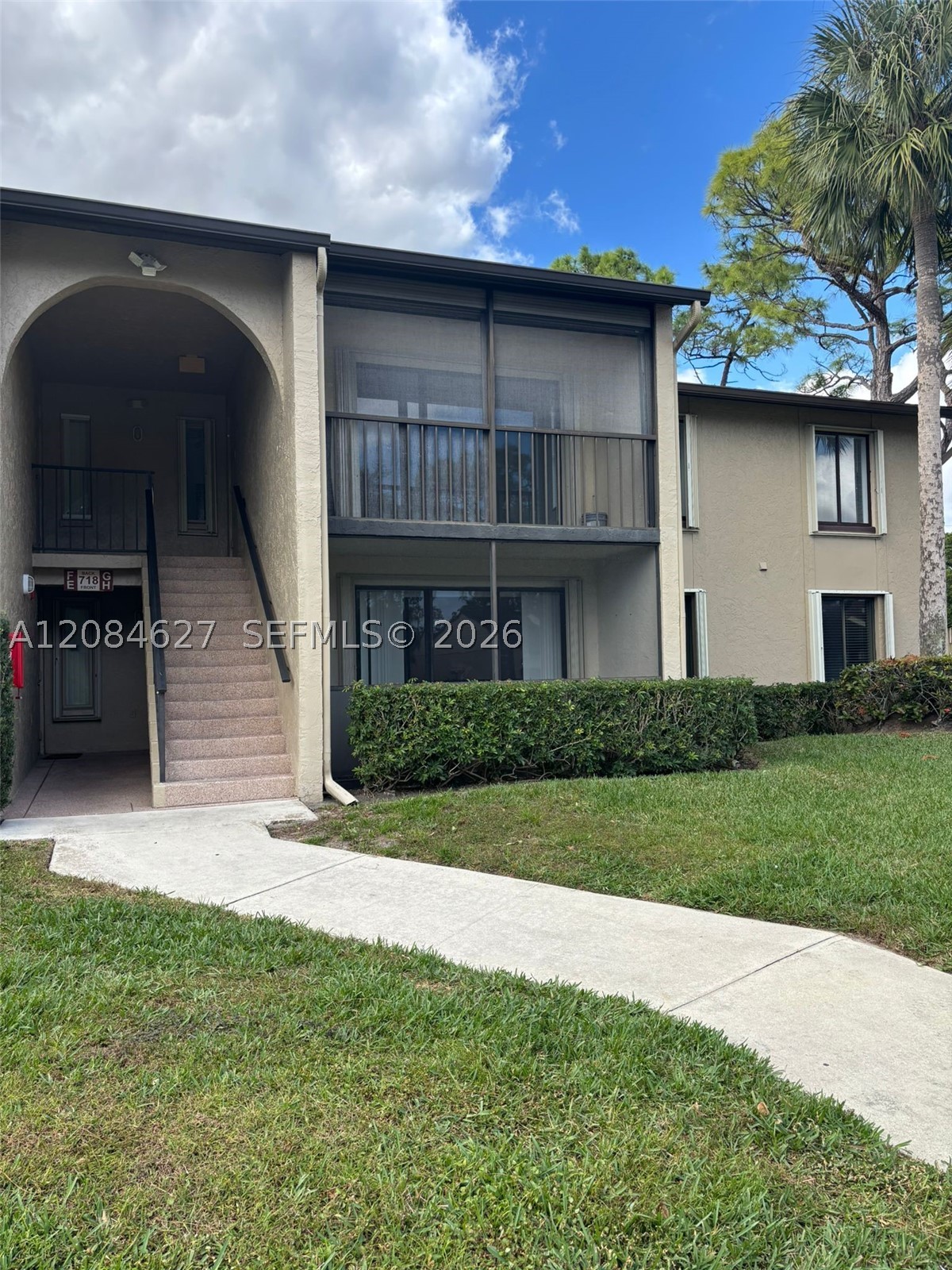 718 Sunny Pine Way H2 — photo