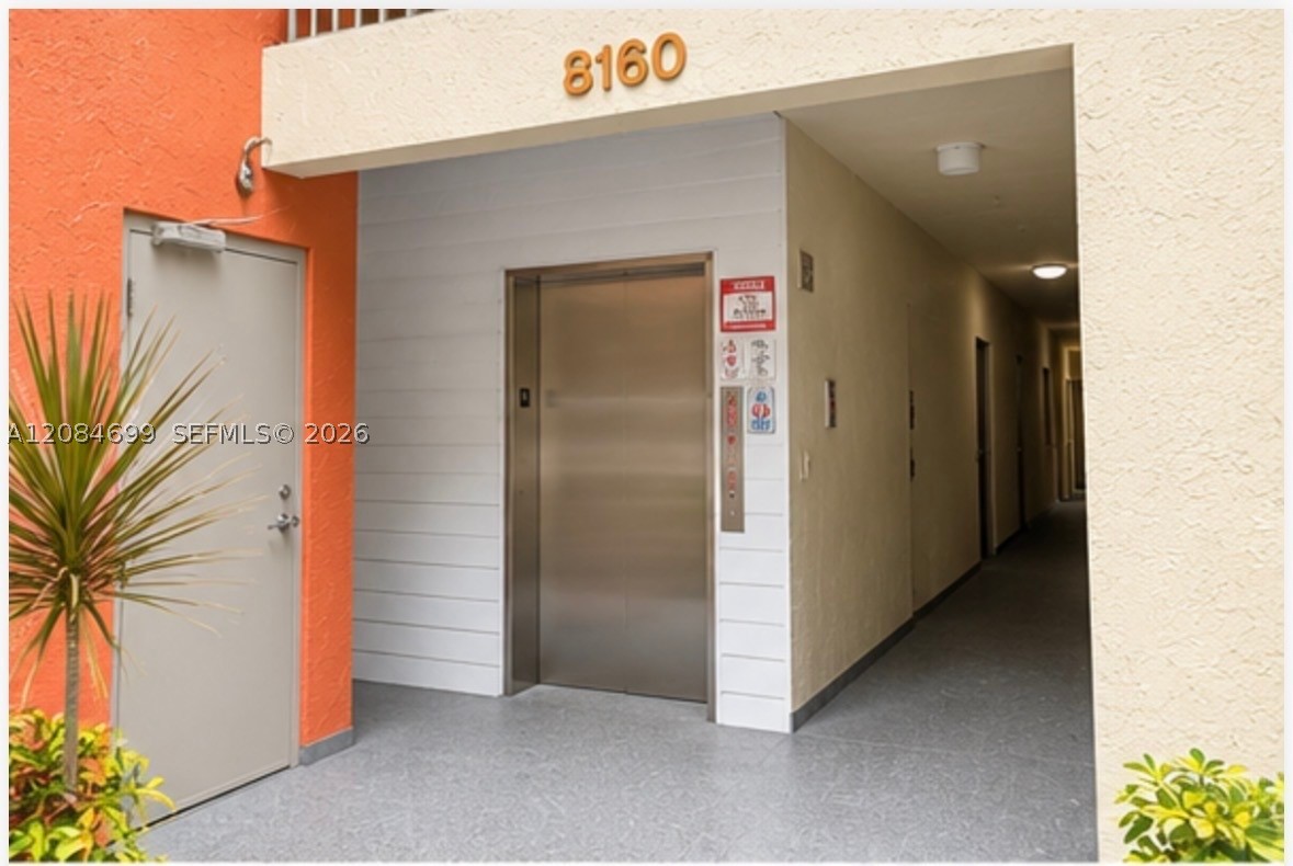 8160 Geneva Ct 115 — photo