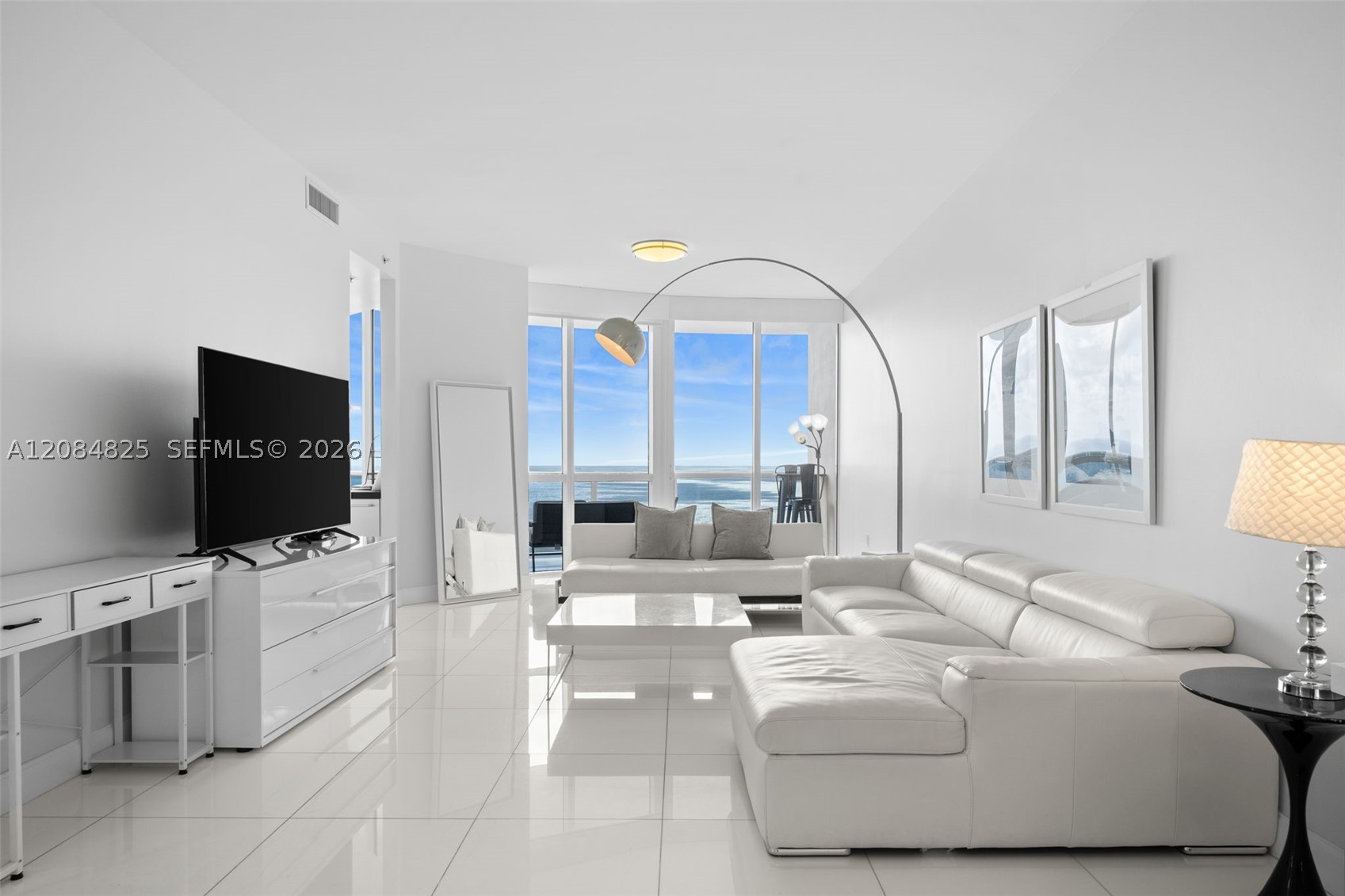 18201 Collins Ave 4709 — photo