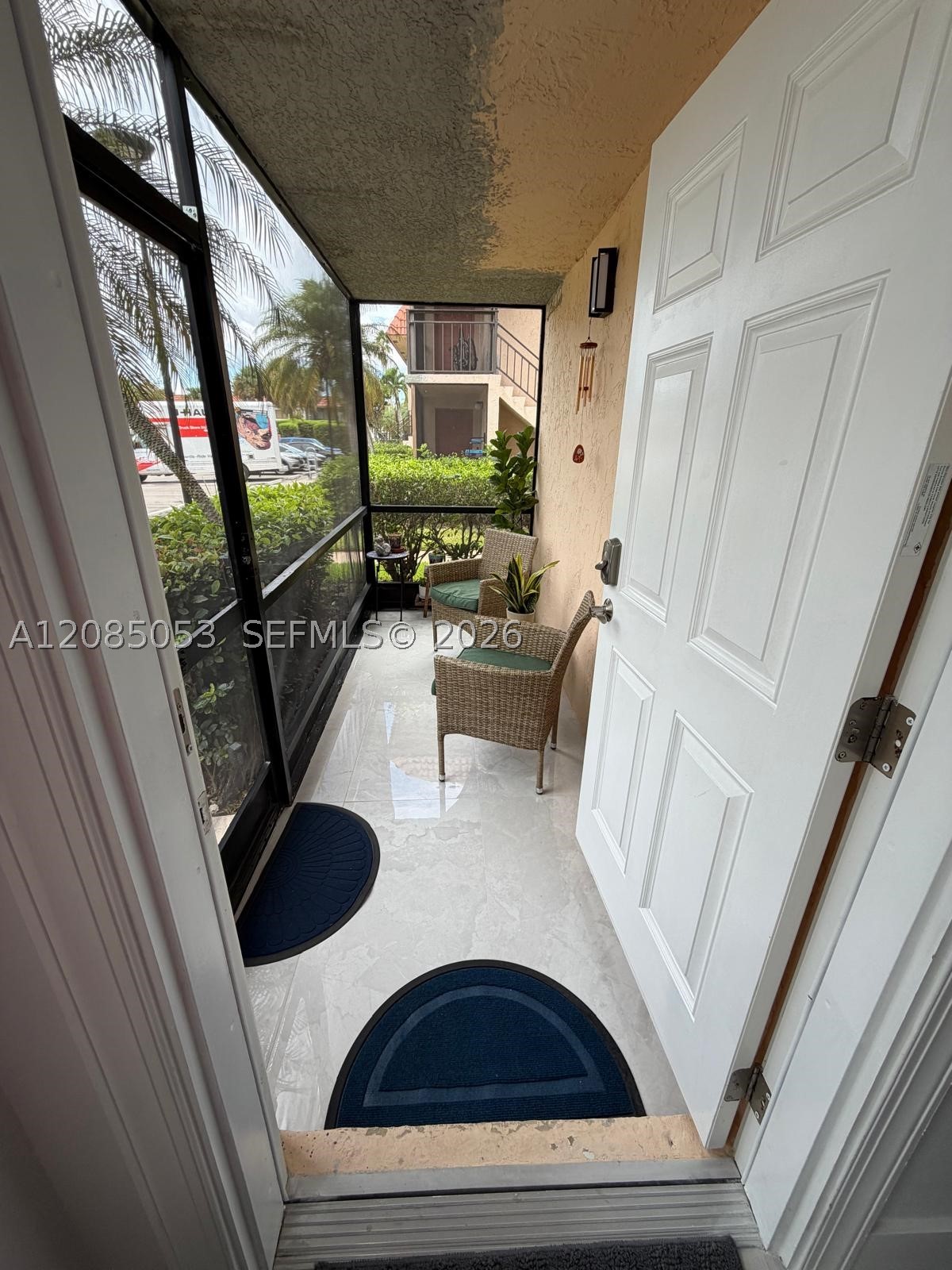 331 Lakeview Dr 101 — photo