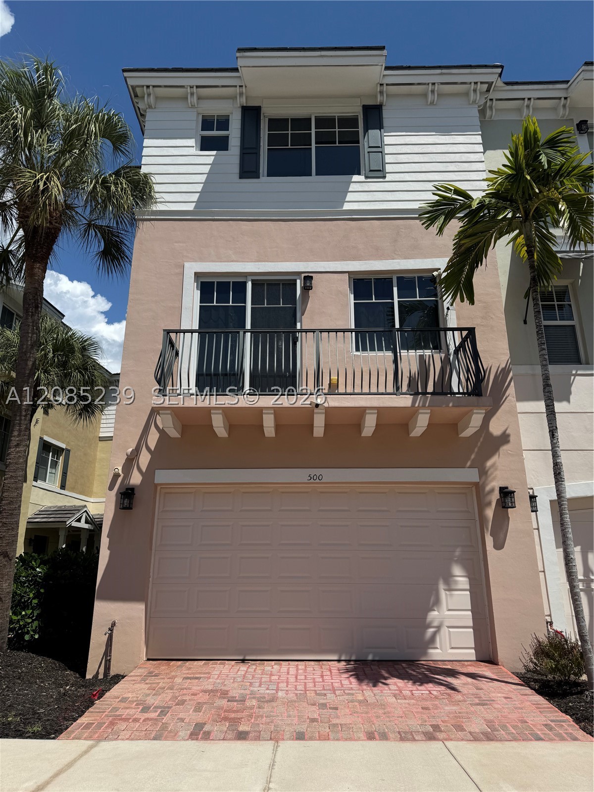500 NW 39th Cir — photo