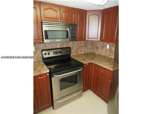 8335 SW 152 Av B-308 — photo