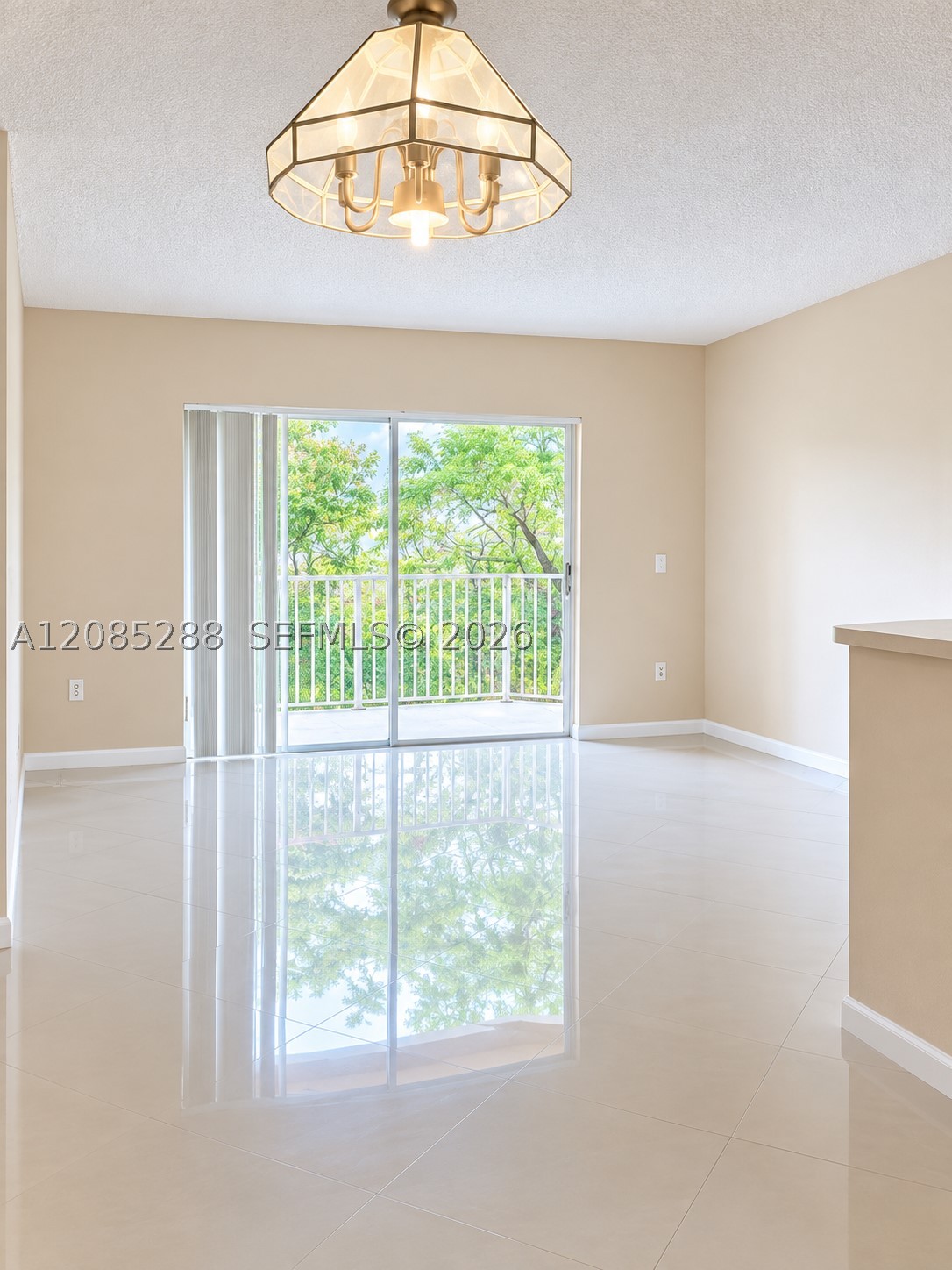6976 SW 39th St G205 — photo