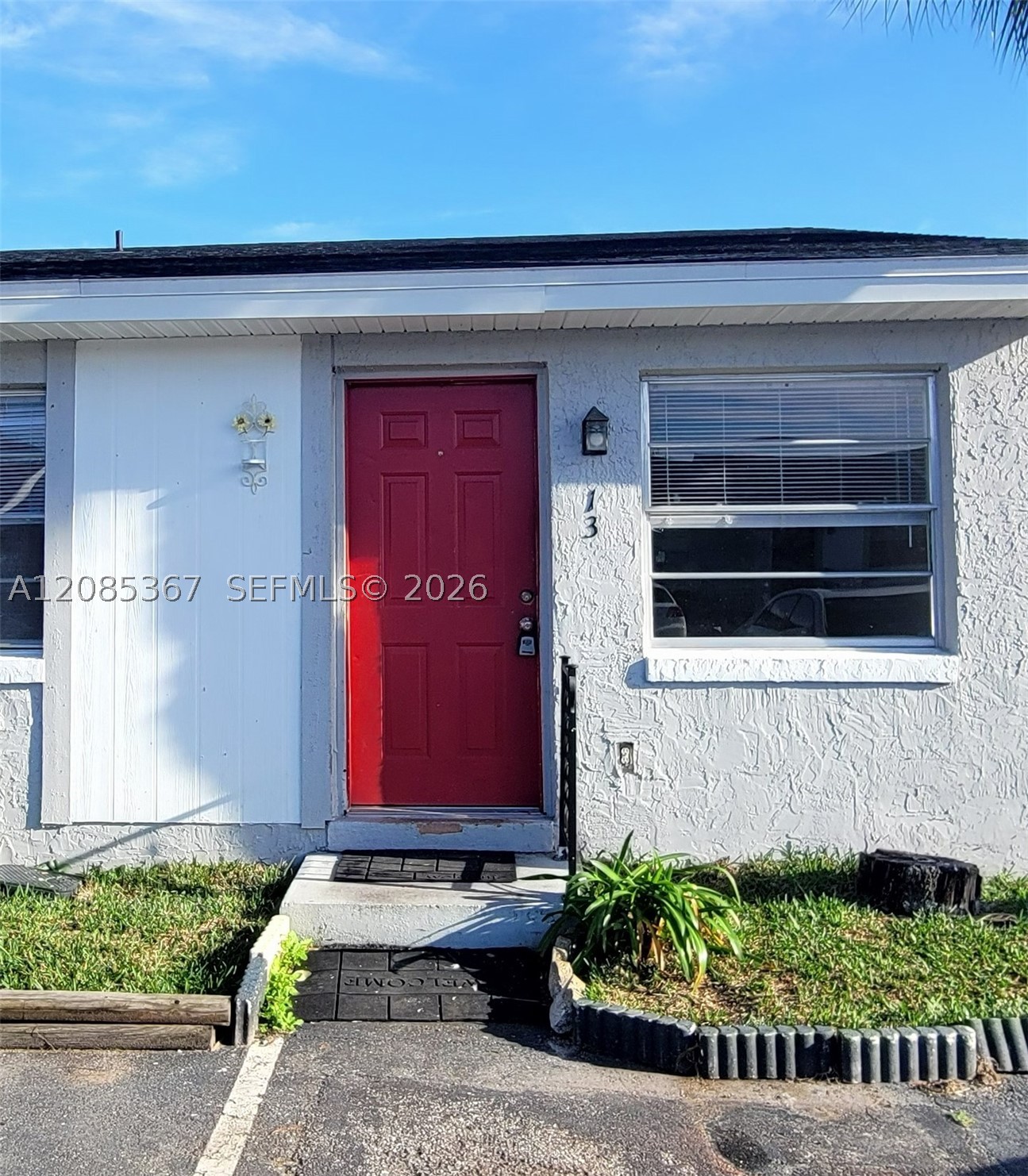 13 Lake Villa Way 13 — photo