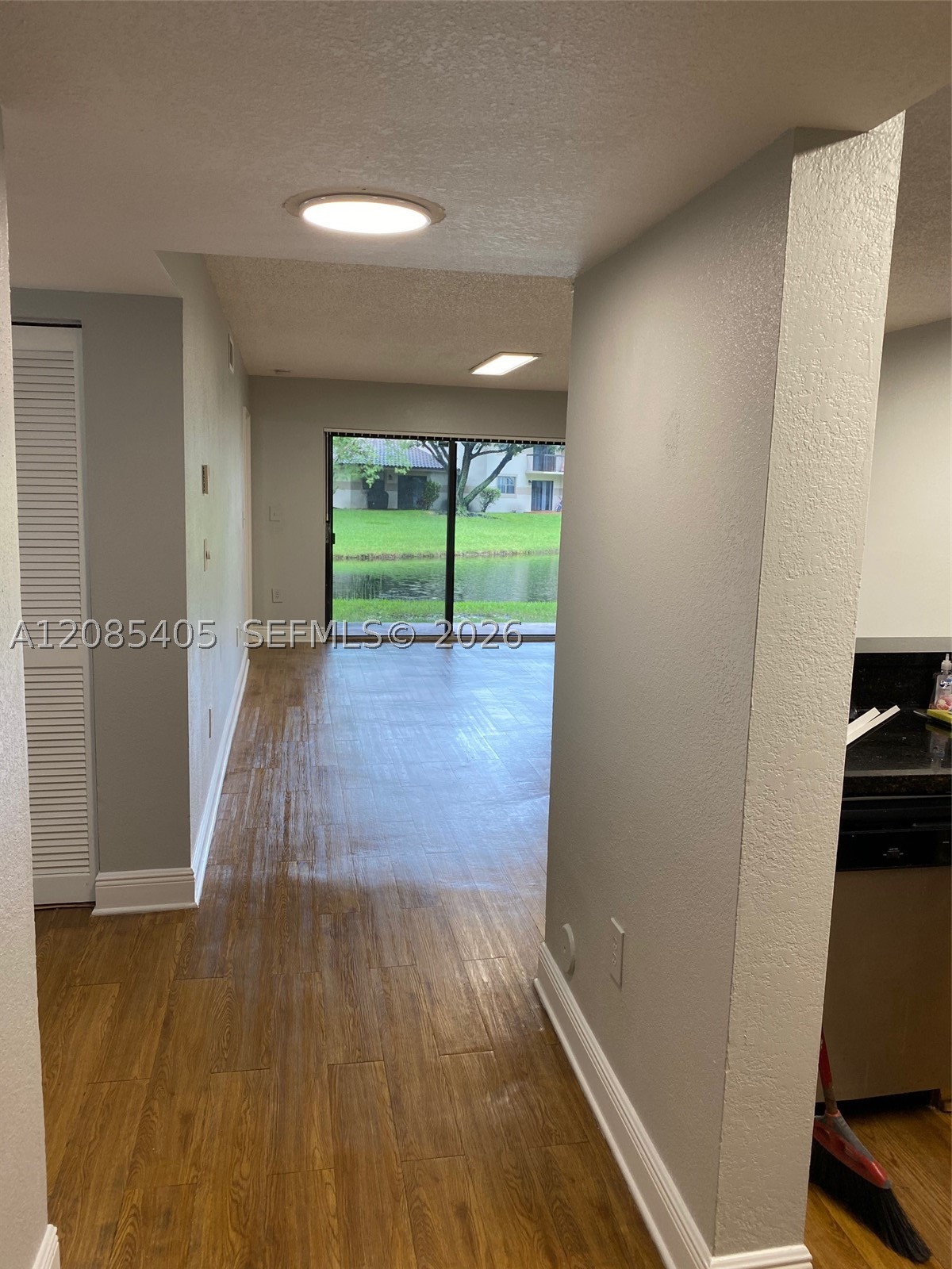 9981 Nob Hill Ct 9981 — photo