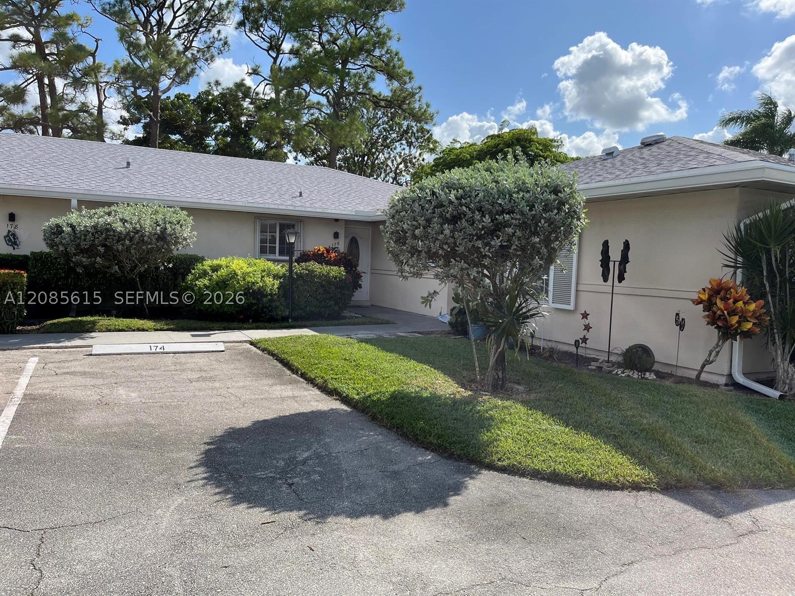 176 Cape Cod Circle 0 — photo