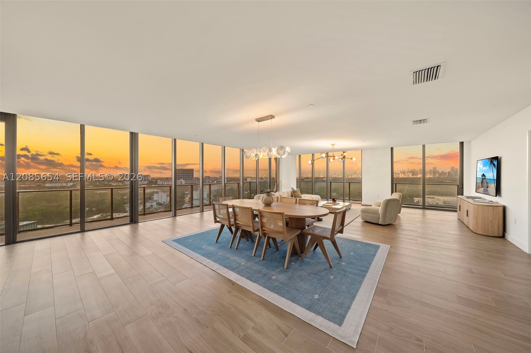 2678 Tigertail Ave 1101 — photo