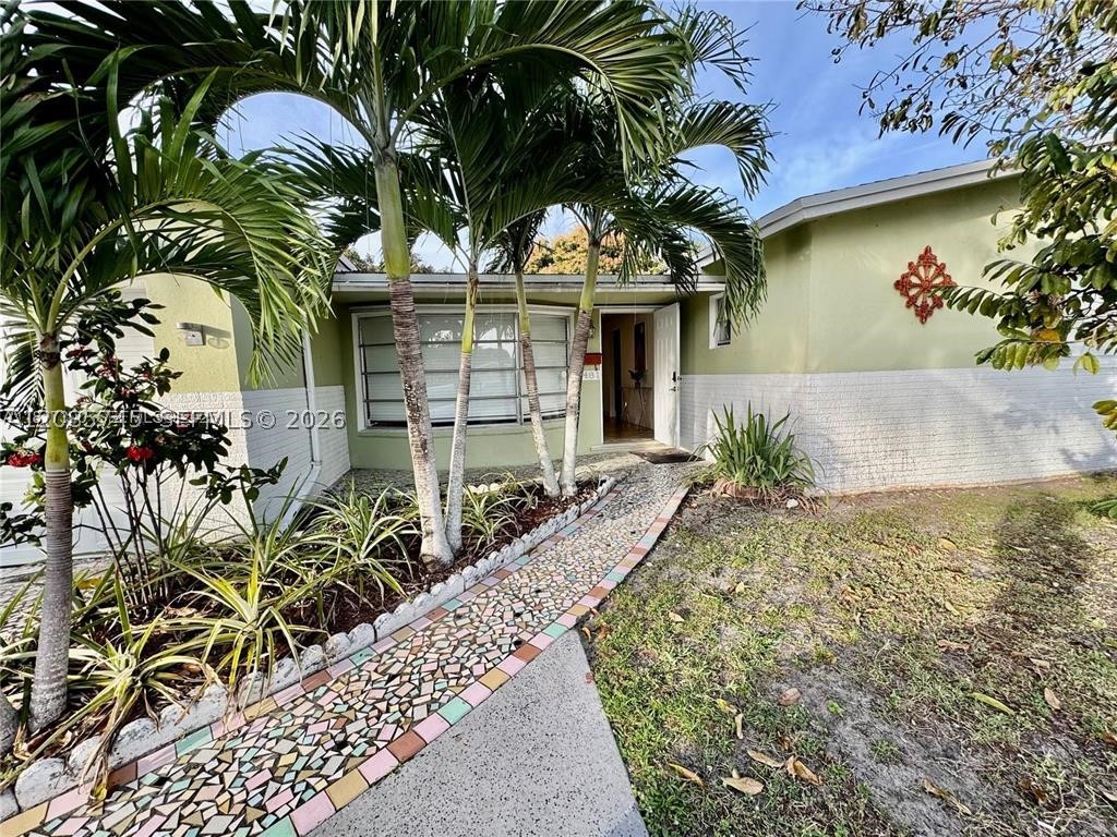 6481 Kimberly Blvd — photo