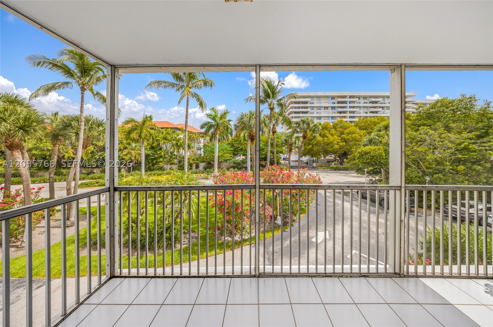 150 Ocean Lane Dr 2H — photo