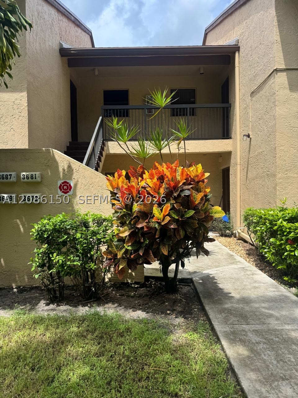 3679 Cocoplum Cir 3528 — photo