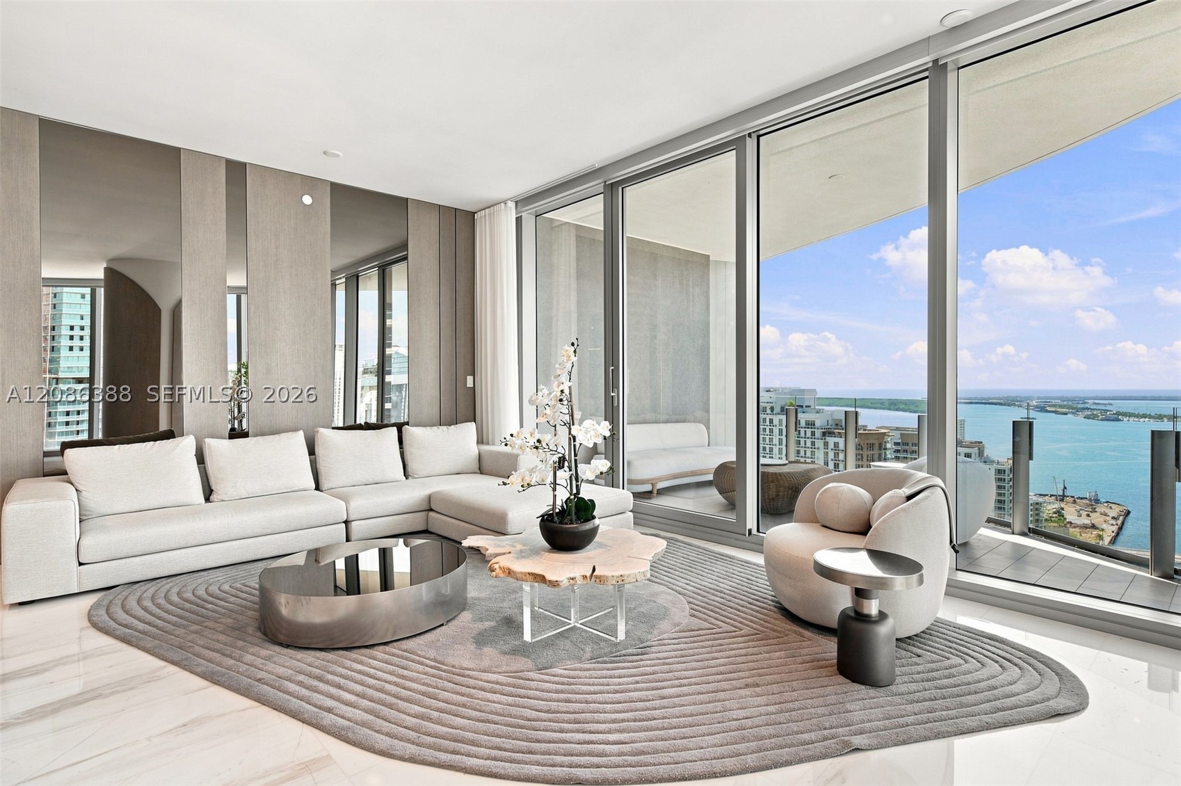 300 Biscayne Blvd Way 3807 — photo