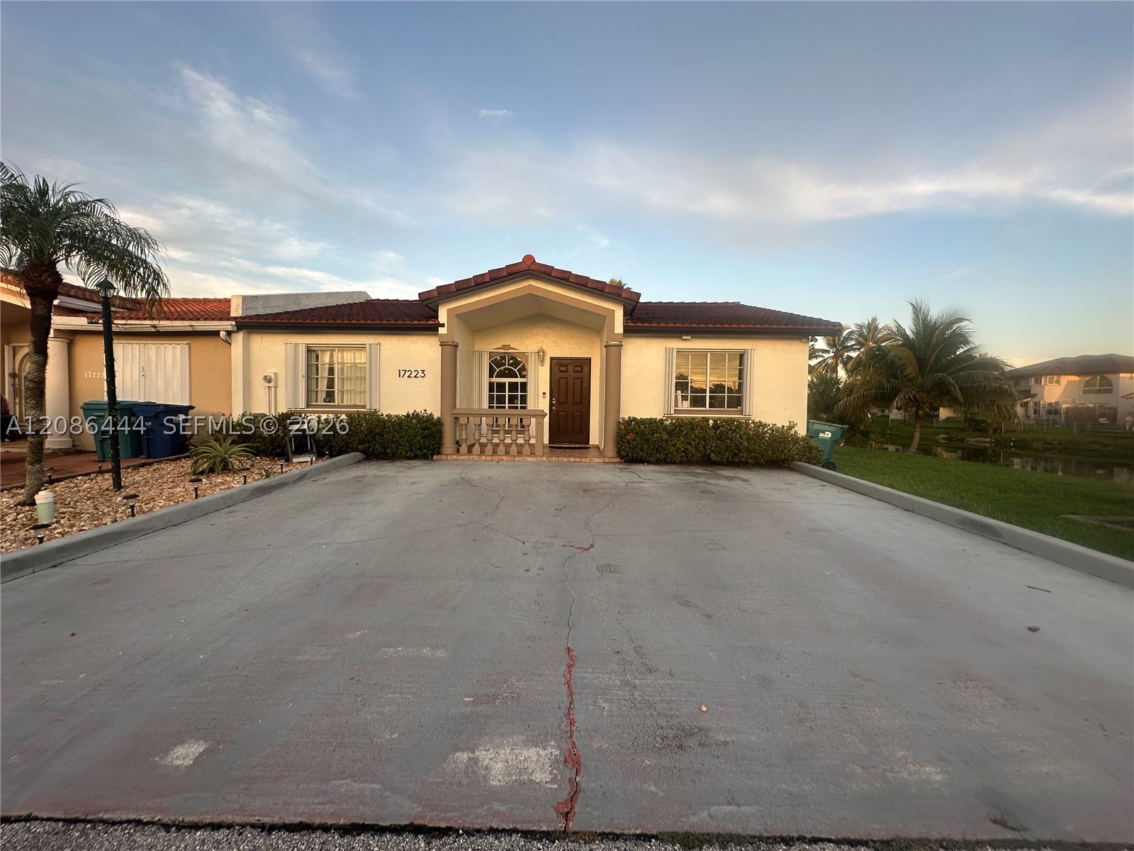 17223 NW 74th Ct — photo