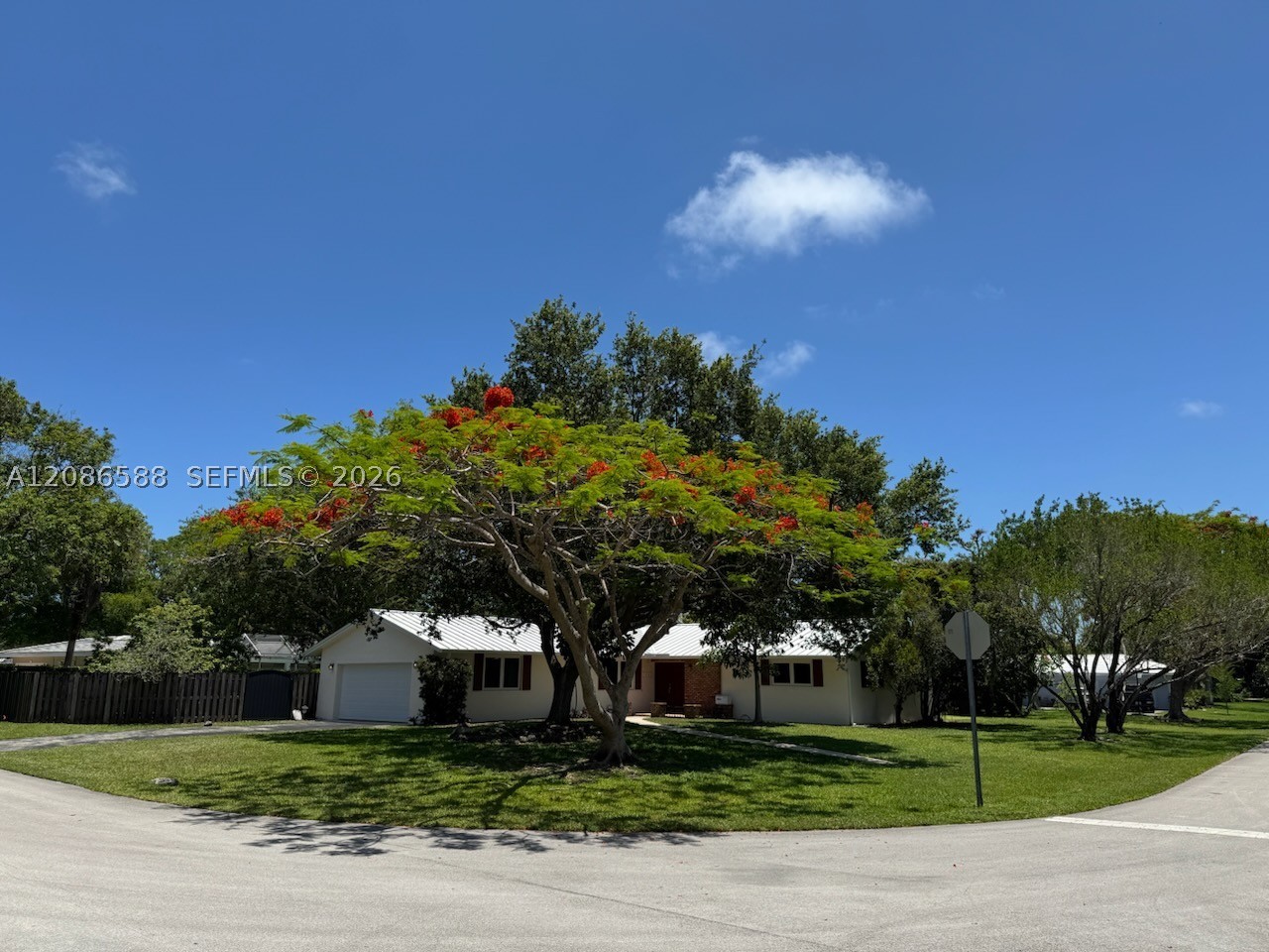 16101 SW 87th Ct — photo