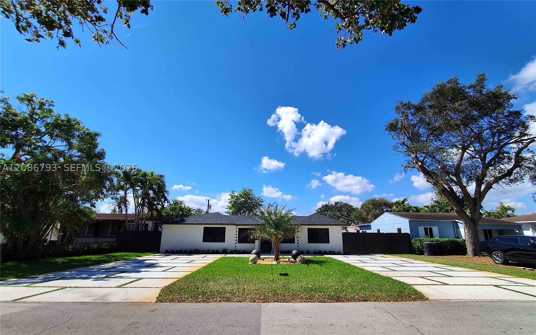 216 Shadow Way — photo