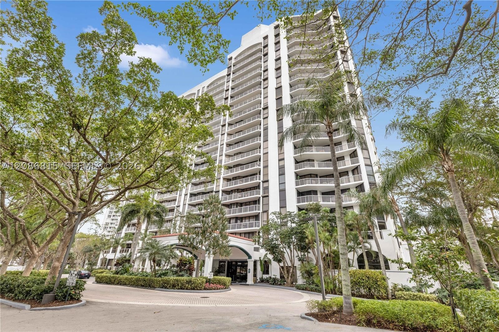 3640 Yacht Club Dr 503 — photo