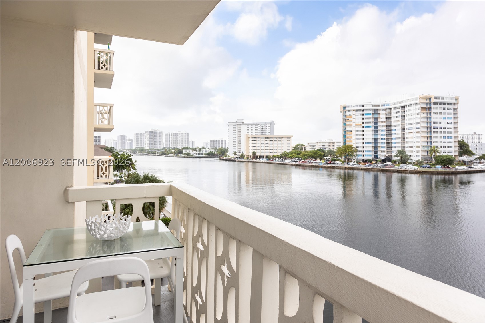 1817 S Ocean Dr 320 — photo