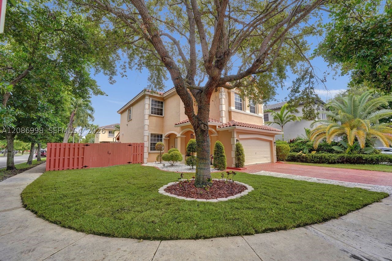 13725 SW 50th Ct — photo