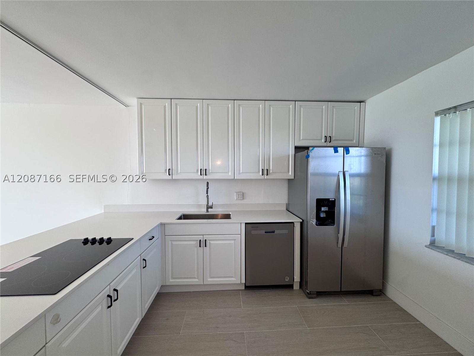 575 Oaks Ln 1008 — photo