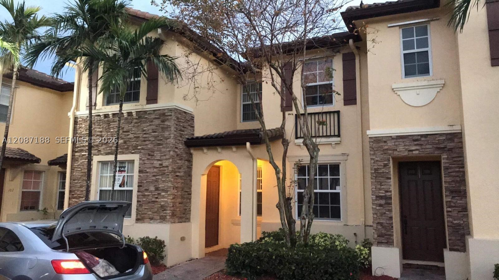 3355 NE 13th Cir Dr 105-28 — photo