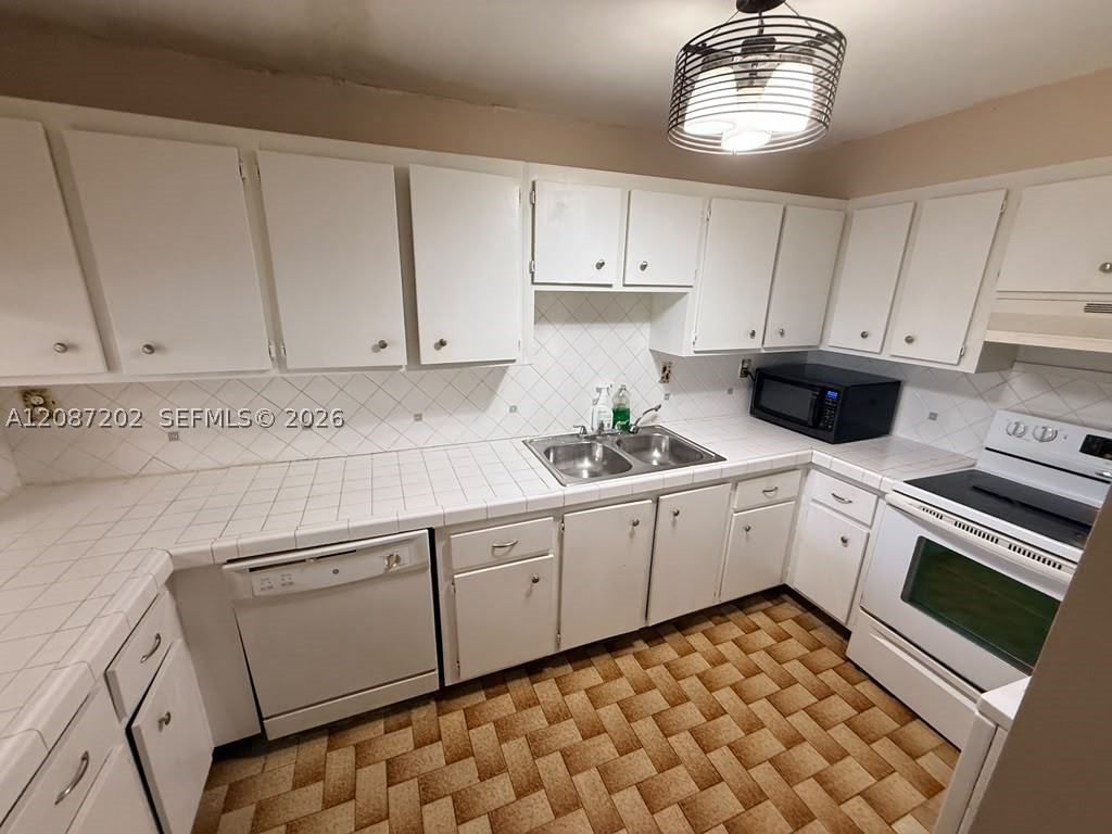 10000 NW 80th Ct 2361 — photo