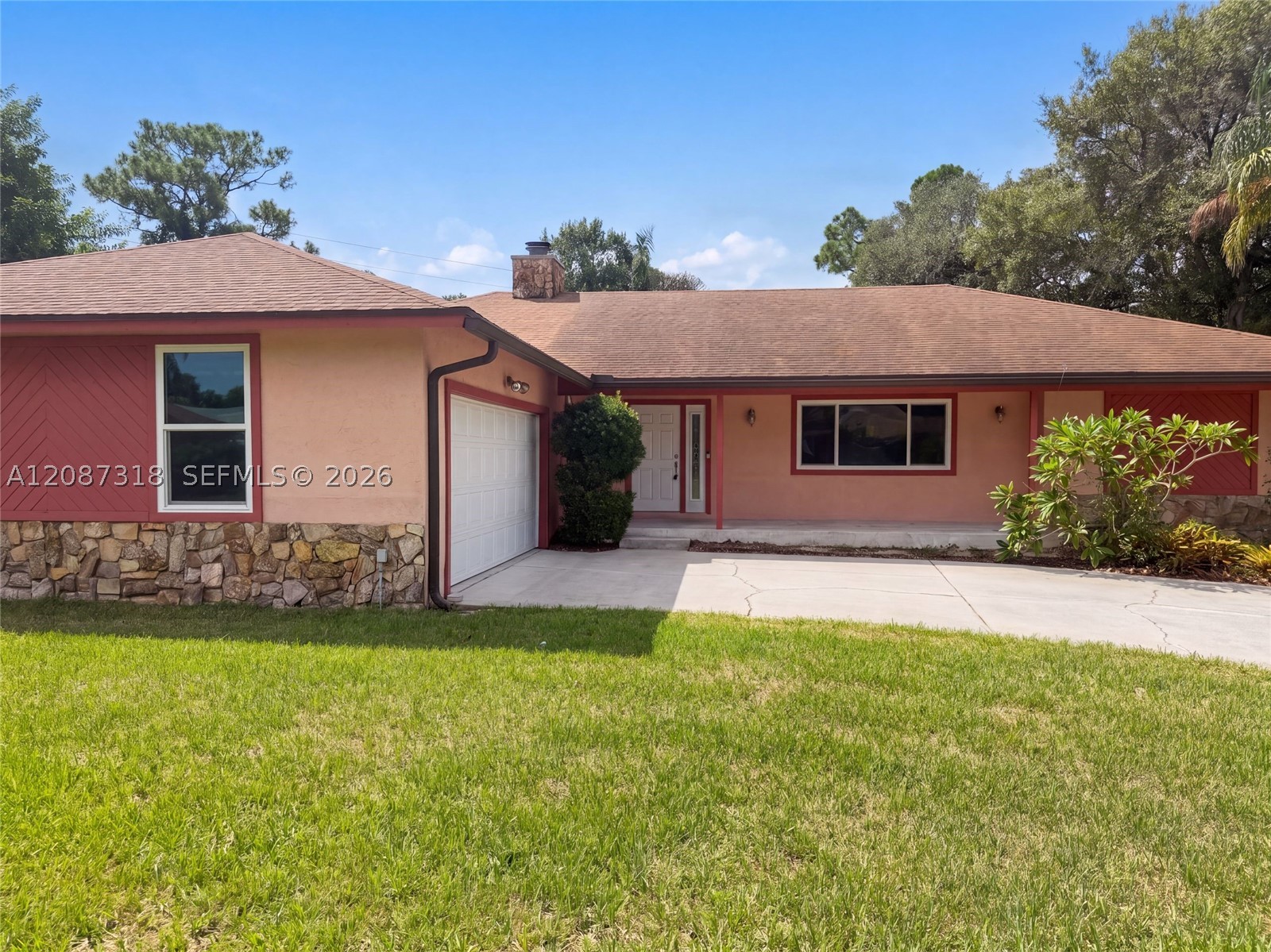3123 SE Quanset Cir — photo