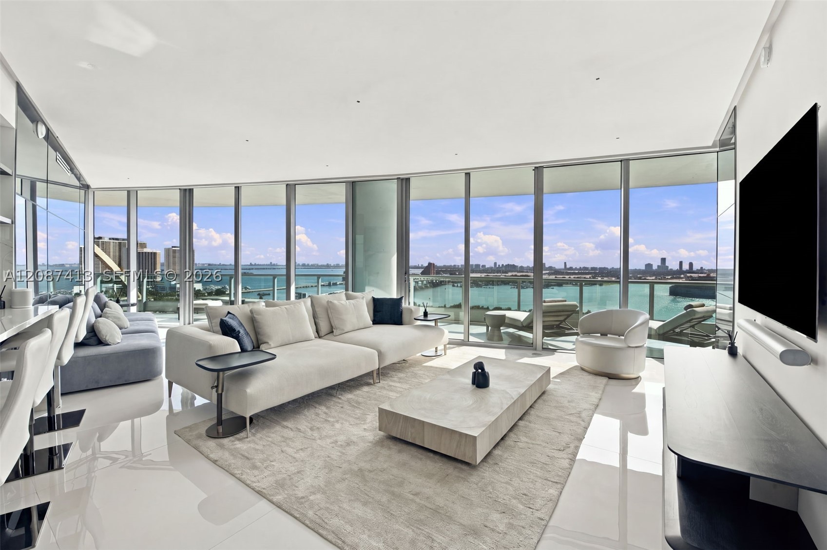900 Biscayne Blvd 2406 — photo