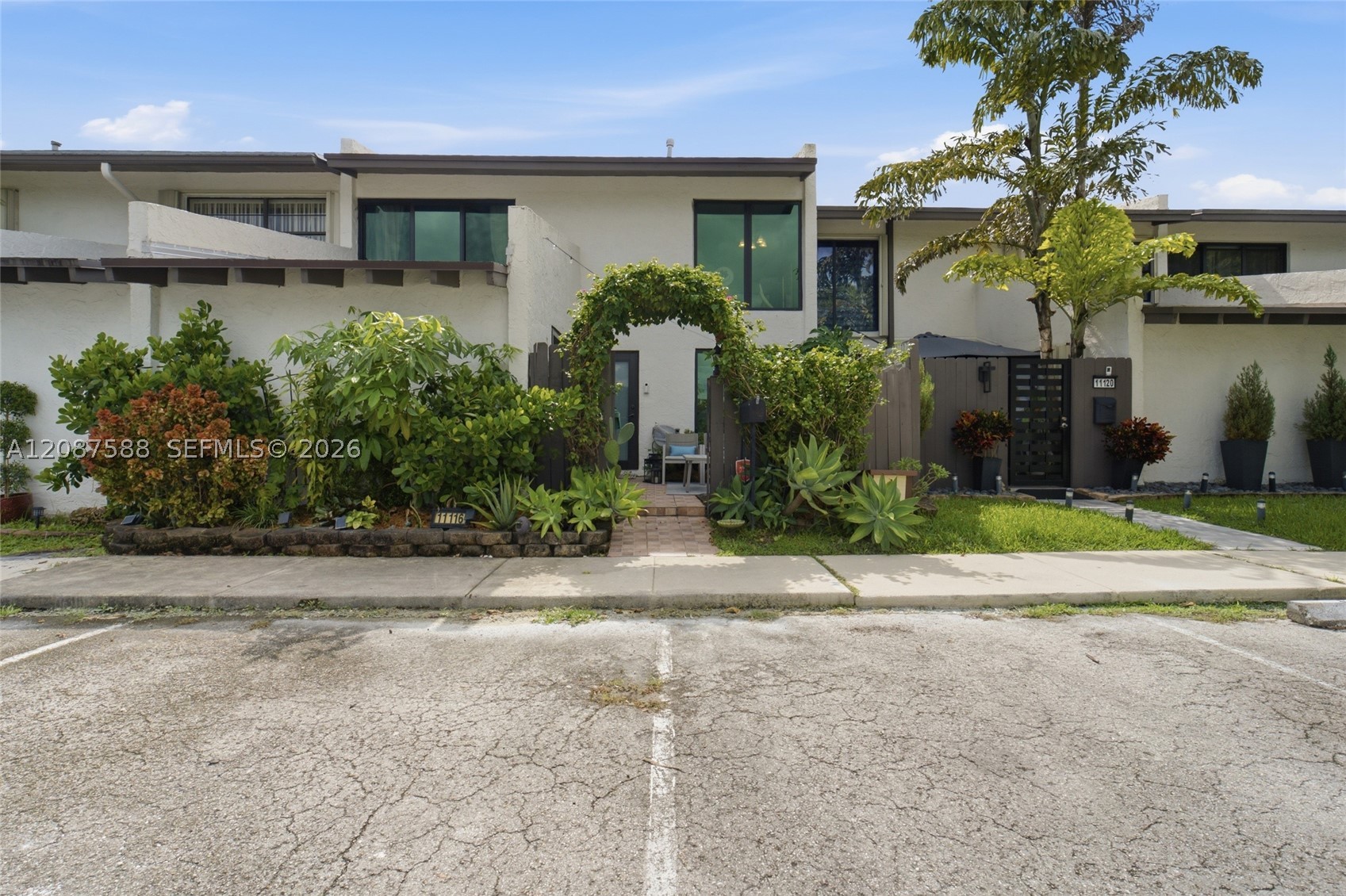 11116 SW 70th Ter — photo