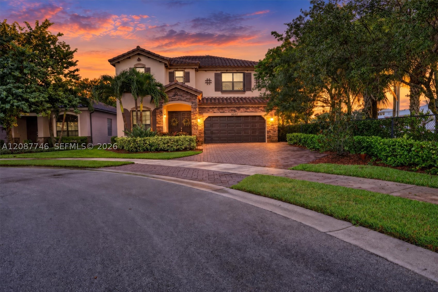 9062 Gulf Cove Dr — photo