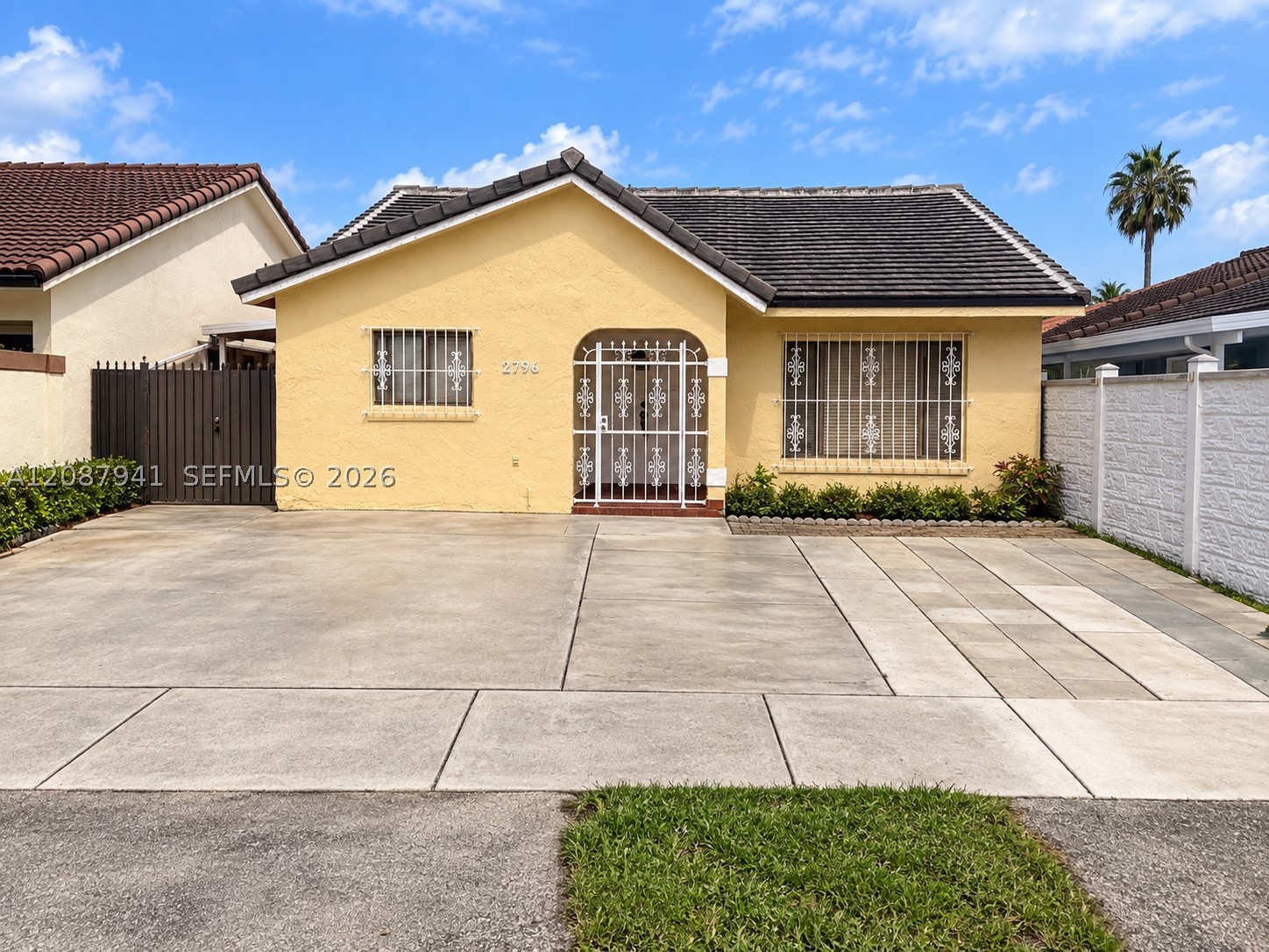12796 NW 102 Ct — photo