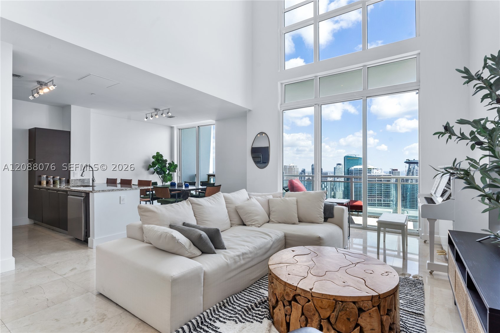 950 Brickell Bay Dr 5506 — photo